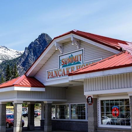 The Summit Inn Snoqualmie Pass Екстериор снимка