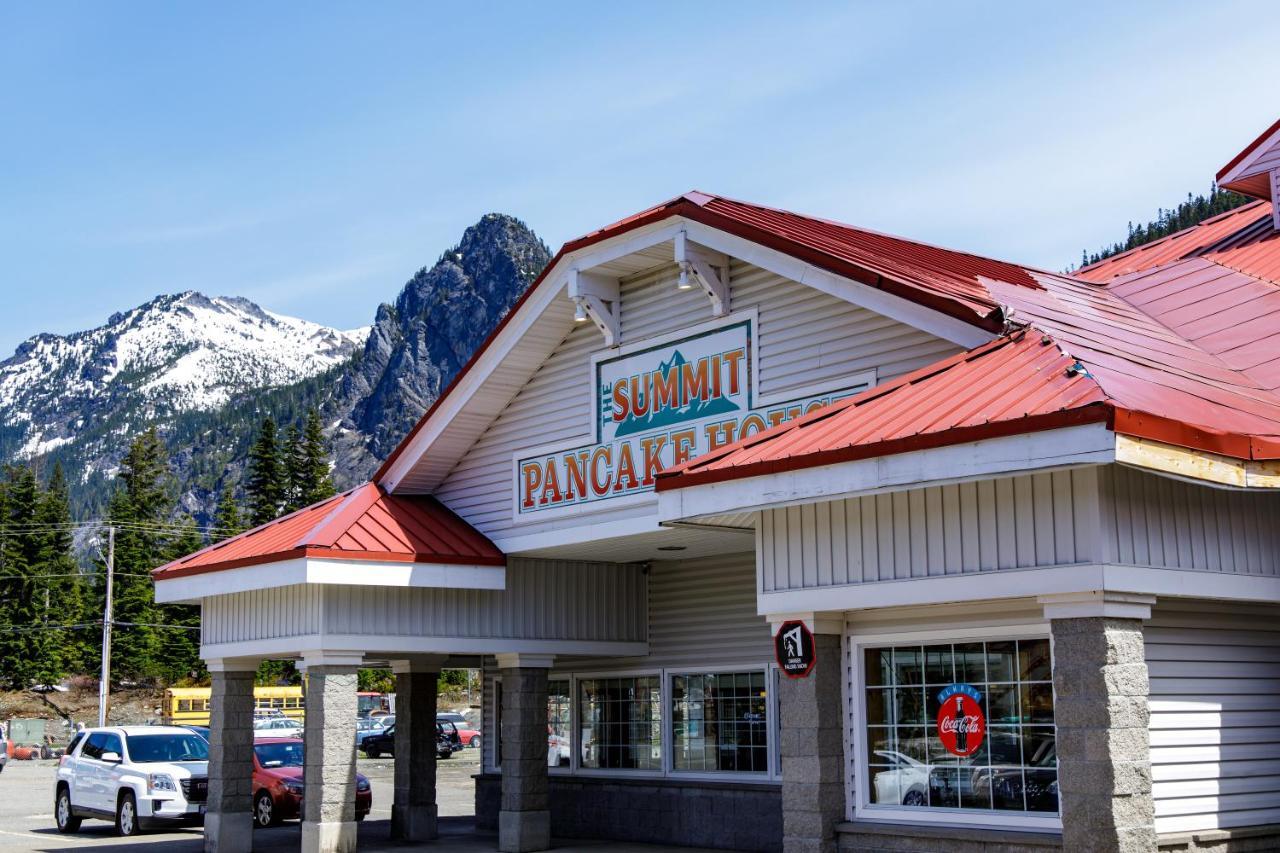 The Summit Inn Snoqualmie Pass Екстериор снимка